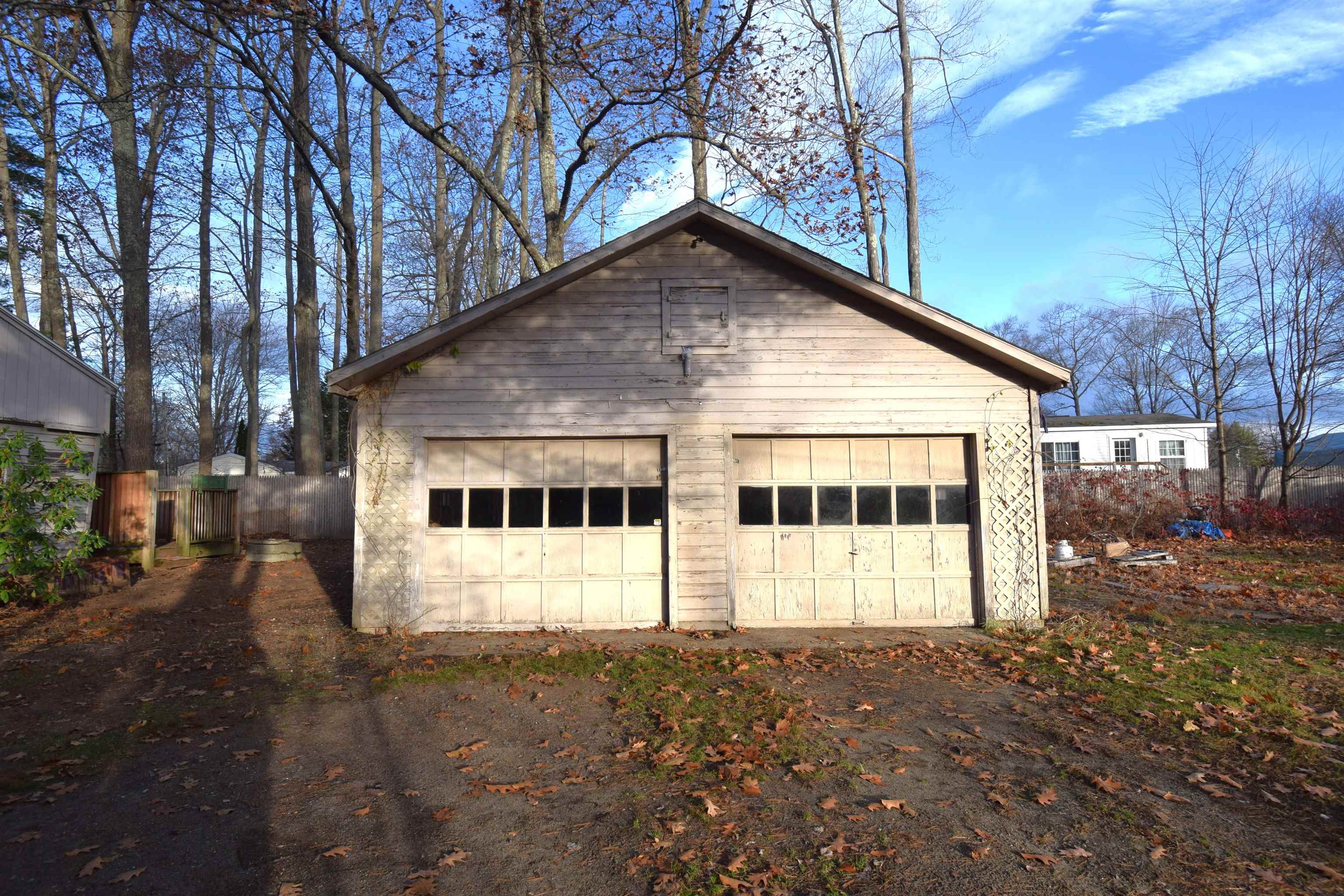6 Dow Street Exeter, NH 03833 - Photo 2 of 27
