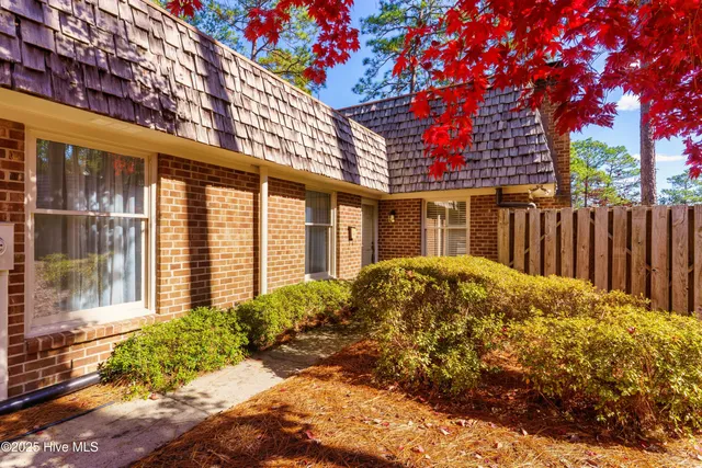 $334,900 | 136 Love Thirty Lane, Pinehurst, NC 28374