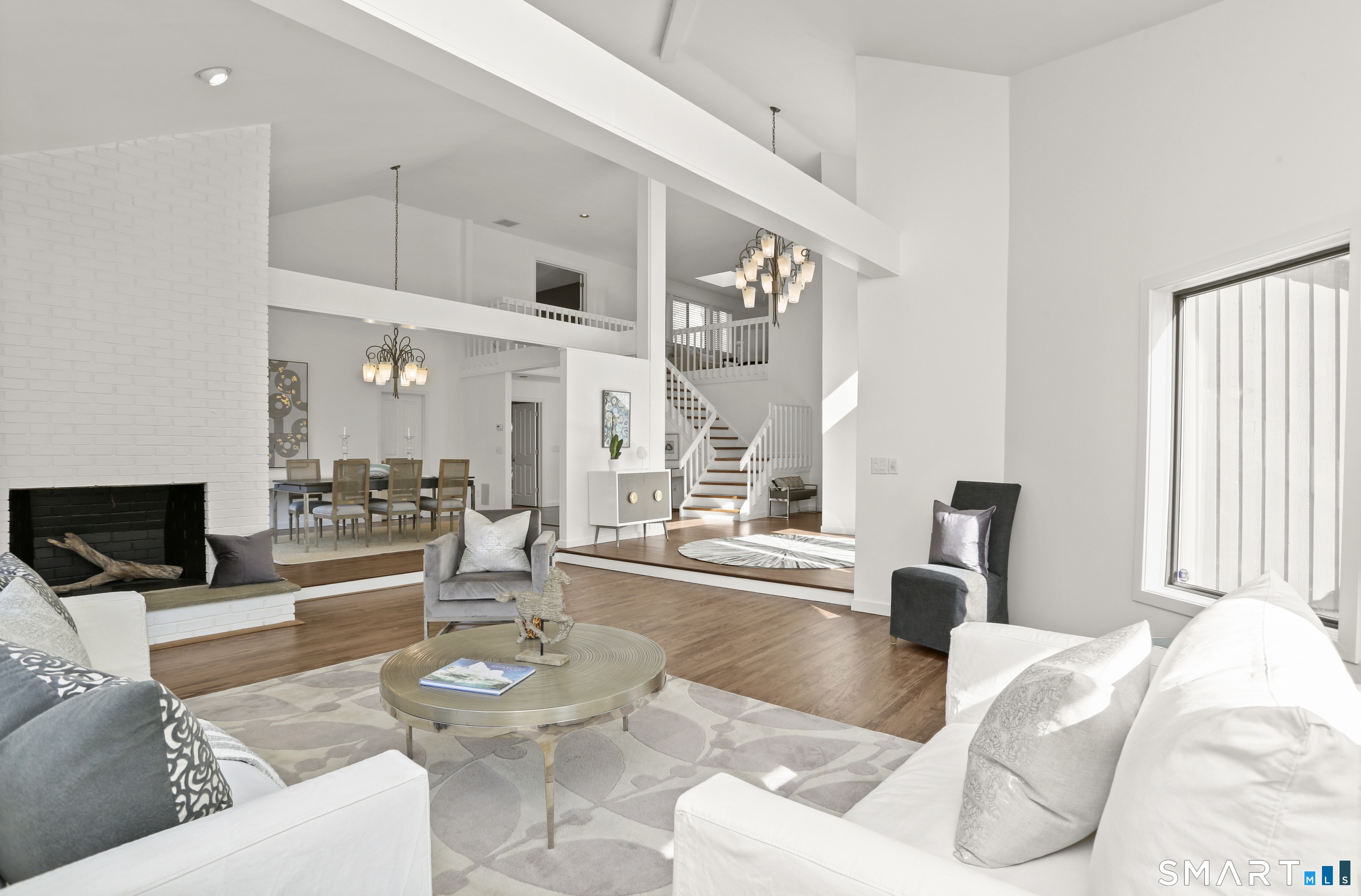 166 Godfrey Road East Weston, CT 06883 - Photo 3 of 40