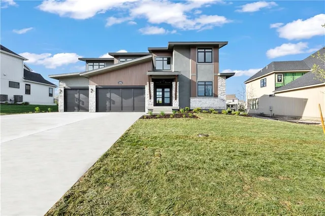 $1,294,190 | 11711 West 181st Terrace, Overland Park, KS 66013