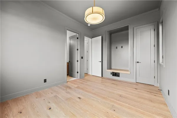 $1,294,190 | 11711 West 181st Terrace, Overland Park, KS 66013