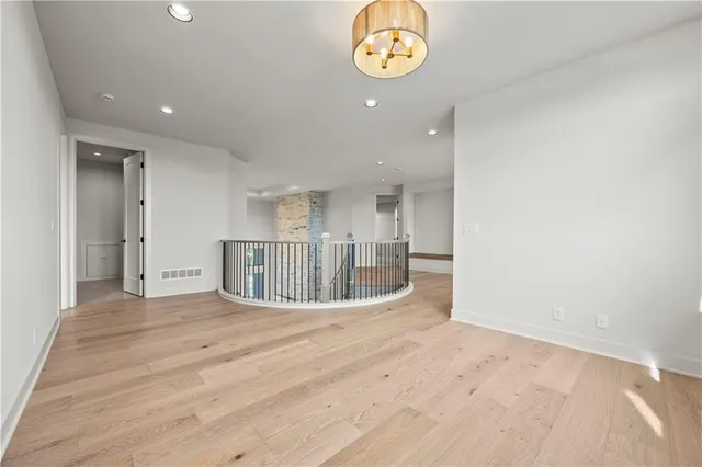 $1,294,190 | 11711 West 181st Terrace, Overland Park, KS 66013