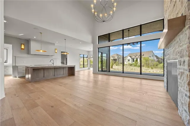 $1,294,190 | 11711 West 181st Terrace, Overland Park, KS 66013