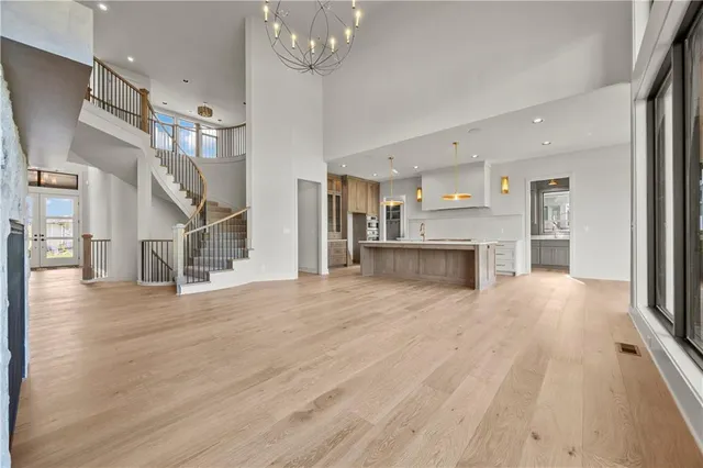 $1,294,190 | 11711 West 181st Terrace, Overland Park, KS 66013