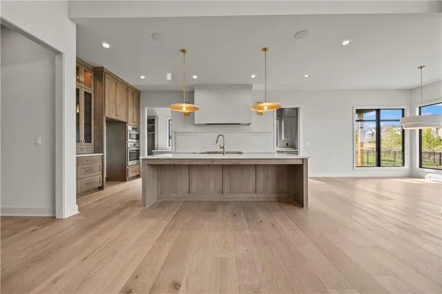 $1,294,190 | 11711 West 181st Terrace, Overland Park, KS 66013