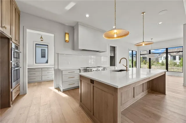 $1,294,190 | 11711 West 181st Terrace, Overland Park, KS 66013