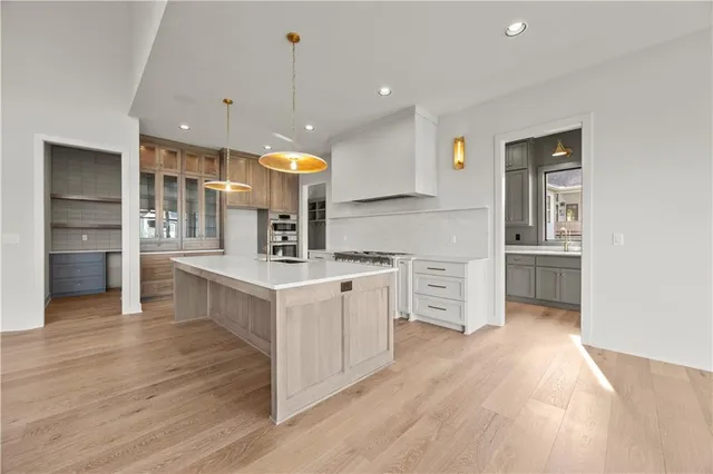 $1,294,190 | 11711 West 181st Terrace, Overland Park, KS 66013