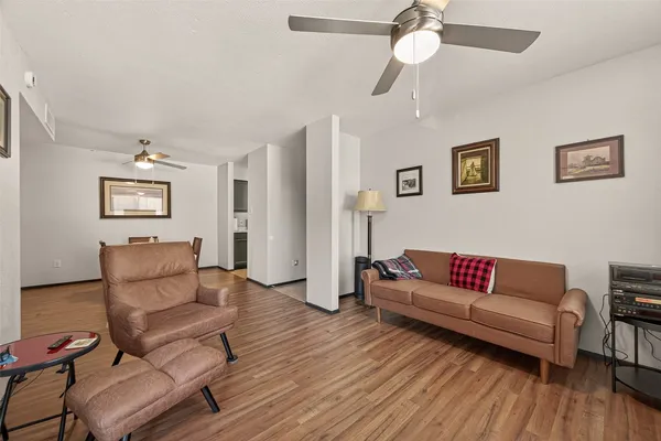 $64,900 | 7313 Gulf Freeway, Unit 911, Houston, TX 77017