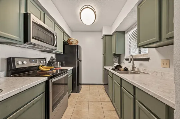 $64,900 | 7313 Gulf Freeway, Unit 911, Houston, TX 77017