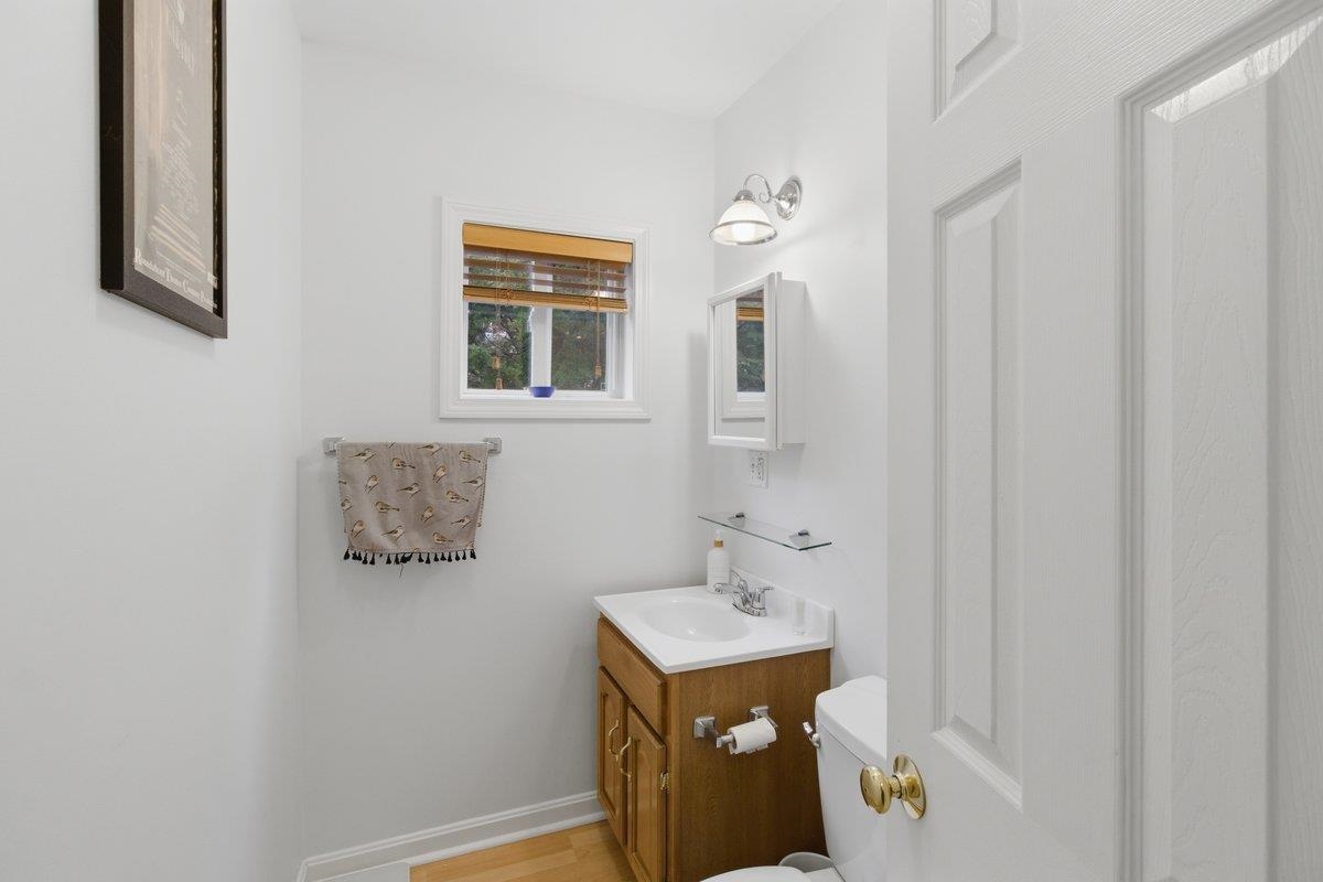 111-113 Booth Terrace Bennington, VT 05201 - Photo 11 of 38