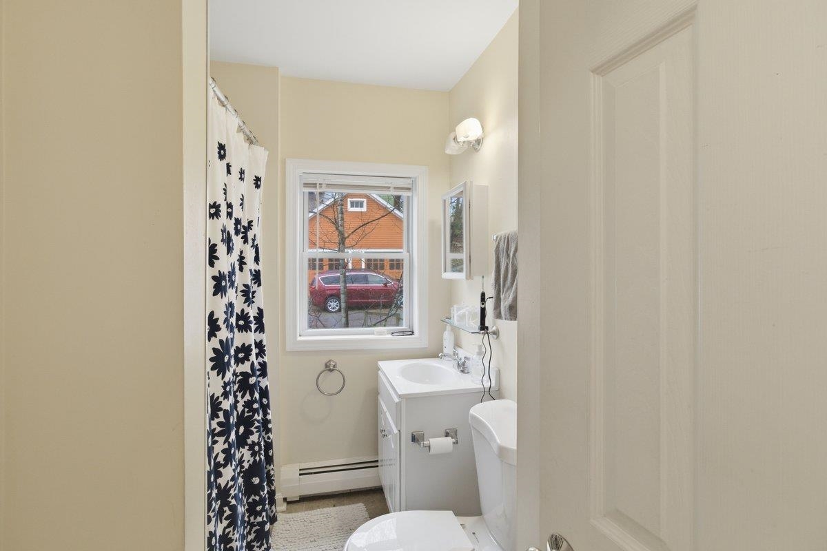 111-113 Booth Terrace Bennington, VT 05201 - Photo 19 of 38