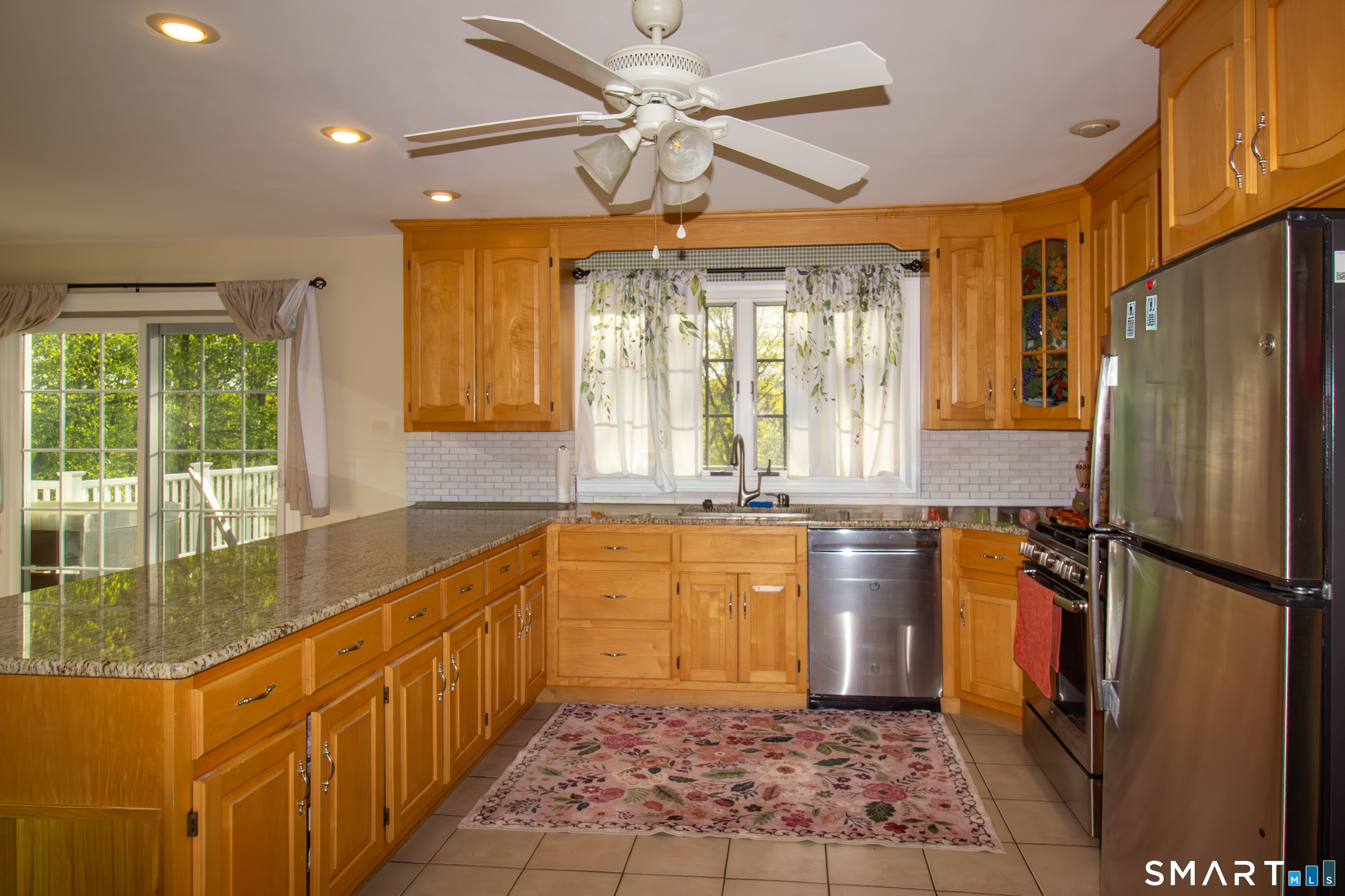 23 Button Road Shelton, CT 06484 - Photo 19 of 33