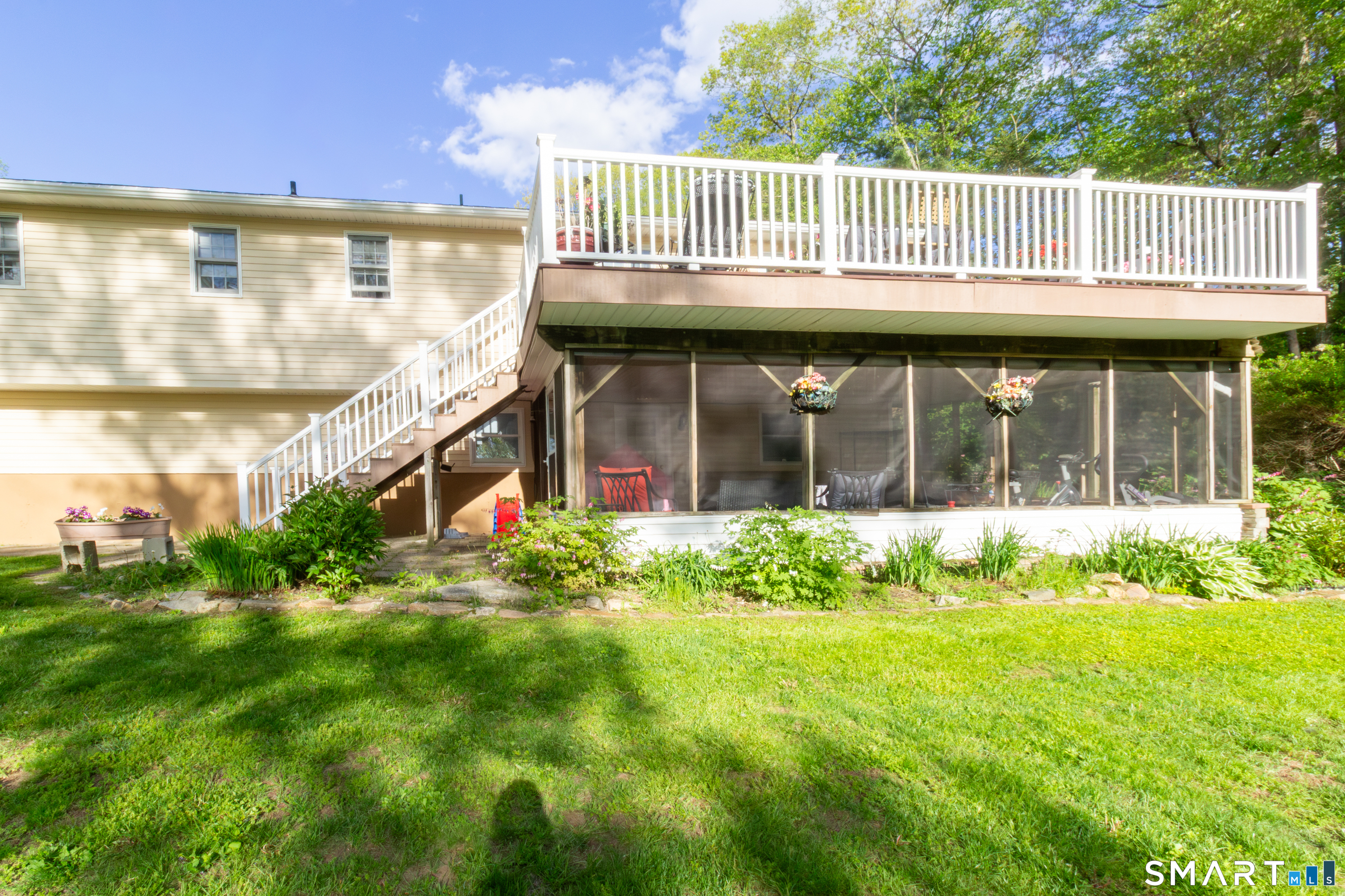 23 Button Road Shelton, CT 06484 - Photo 10 of 33