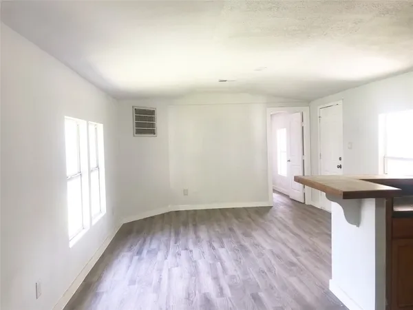 $1,300 | 3510 Fox Drive, Unit 19, Baytown, TX 77521