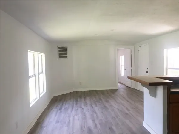$1,300 | 3510 Fox Drive, Unit 19, Baytown, TX 77521