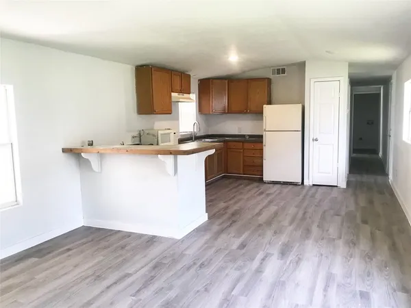 $1,300 | 3510 Fox Drive, Unit 19, Baytown, TX 77521