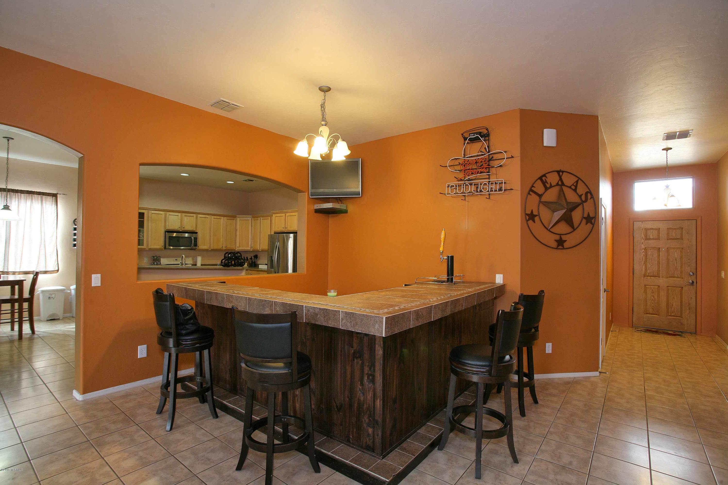 3484 South Thunder Chorus Road Tucson, AZ 85713 - Photo 6 of 24 Gallery Image 6
