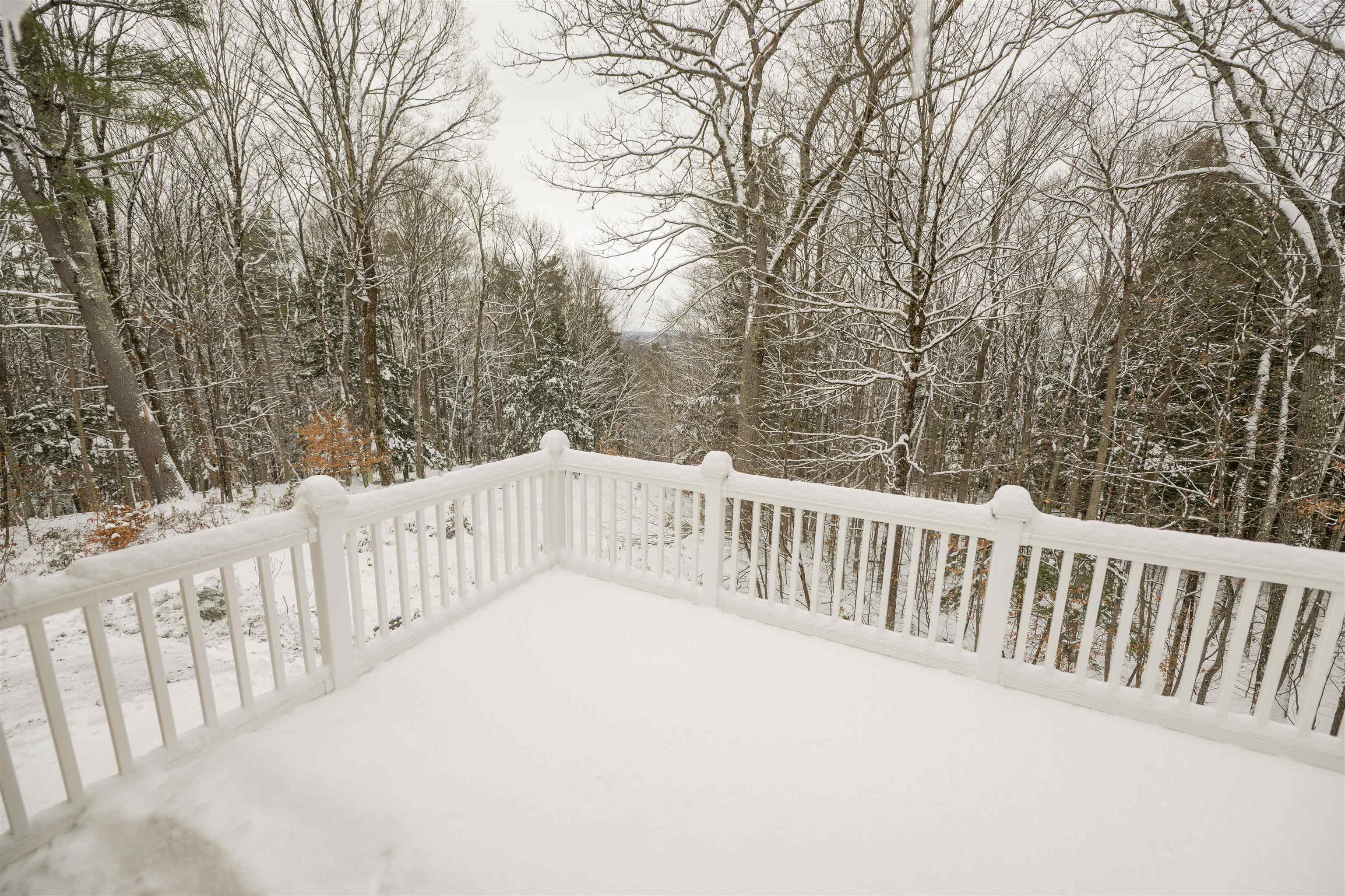 235 Fox Lane Hartford, VT 05059 - Photo 15 of 30