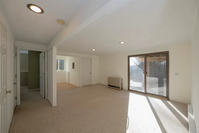 $525,000 | 235 Fox Lane, Hartford, VT 05059