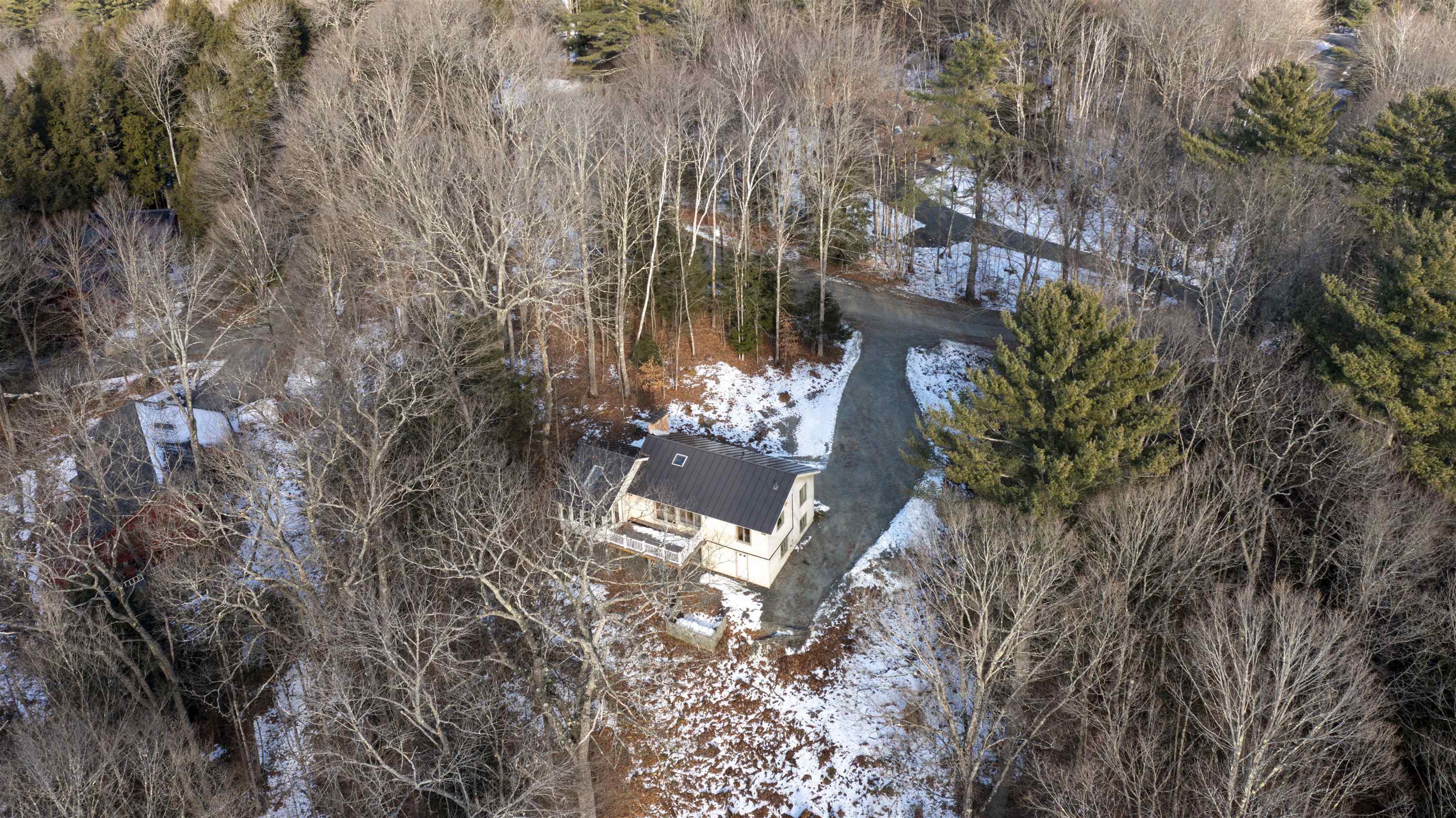 235 Fox Lane Hartford, VT 05059 - Photo 28 of 30