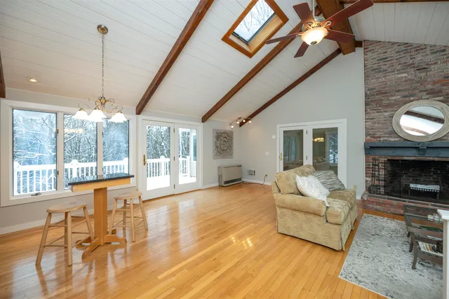 $525,000 | 235 Fox Lane, Hartford, VT 05059
