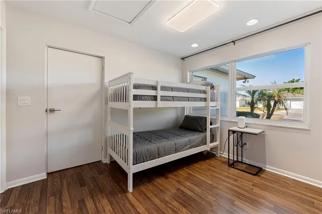 $4,300 | 714 105th Avenue North, Naples, FL 34108