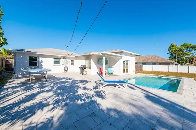 $4,300 | 714 105th Avenue North, Naples, FL 34108