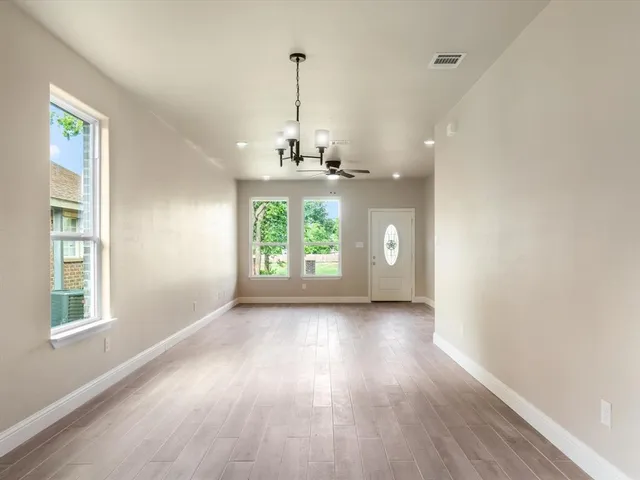 $258,000 | 1510 North Wilhite Street, Cleburne, TX 76031