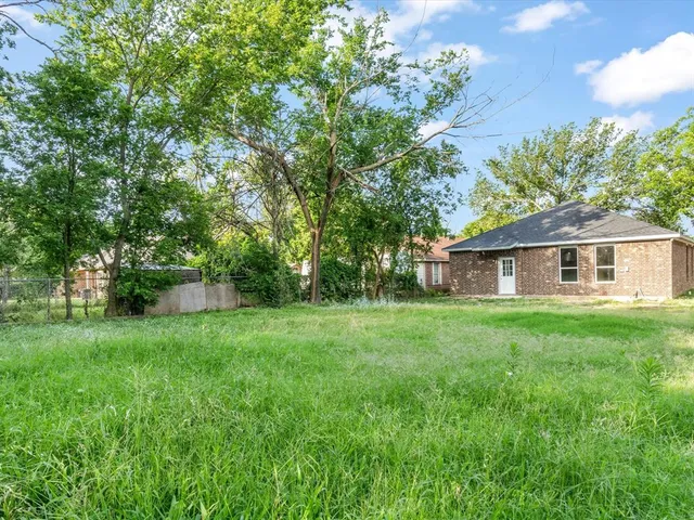 $258,000 | 1510 North Wilhite Street, Cleburne, TX 76031