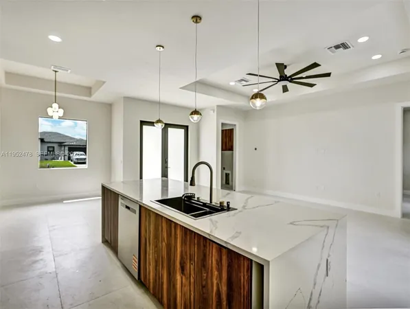 $2,600 | Sunshine, Lehigh Acres, FL 33976