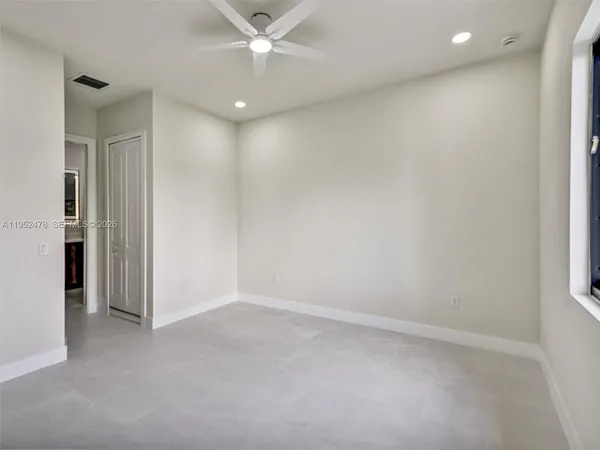 $2,600 | Sunshine, Lehigh Acres, FL 33976