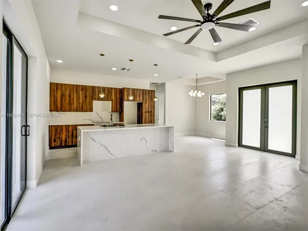 $2,600 | Sunshine, Lehigh Acres, FL 33976