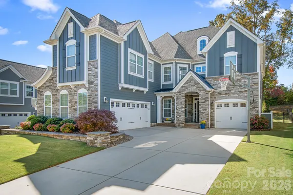 $914,900 | 12602 Old Westbury Drive, Cornelius, NC 28031