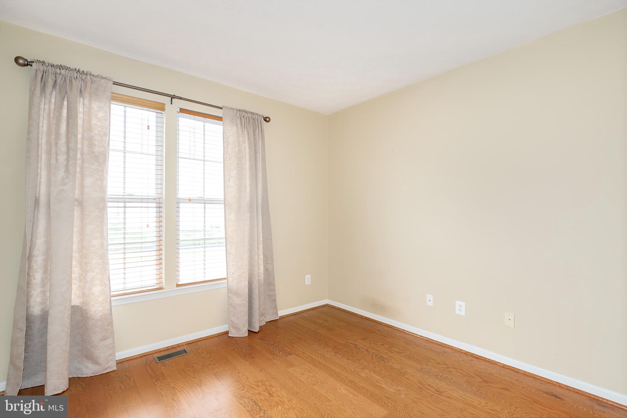 9608 Maxwell Road Baltimore, MD 21220 - Photo 6 of 39