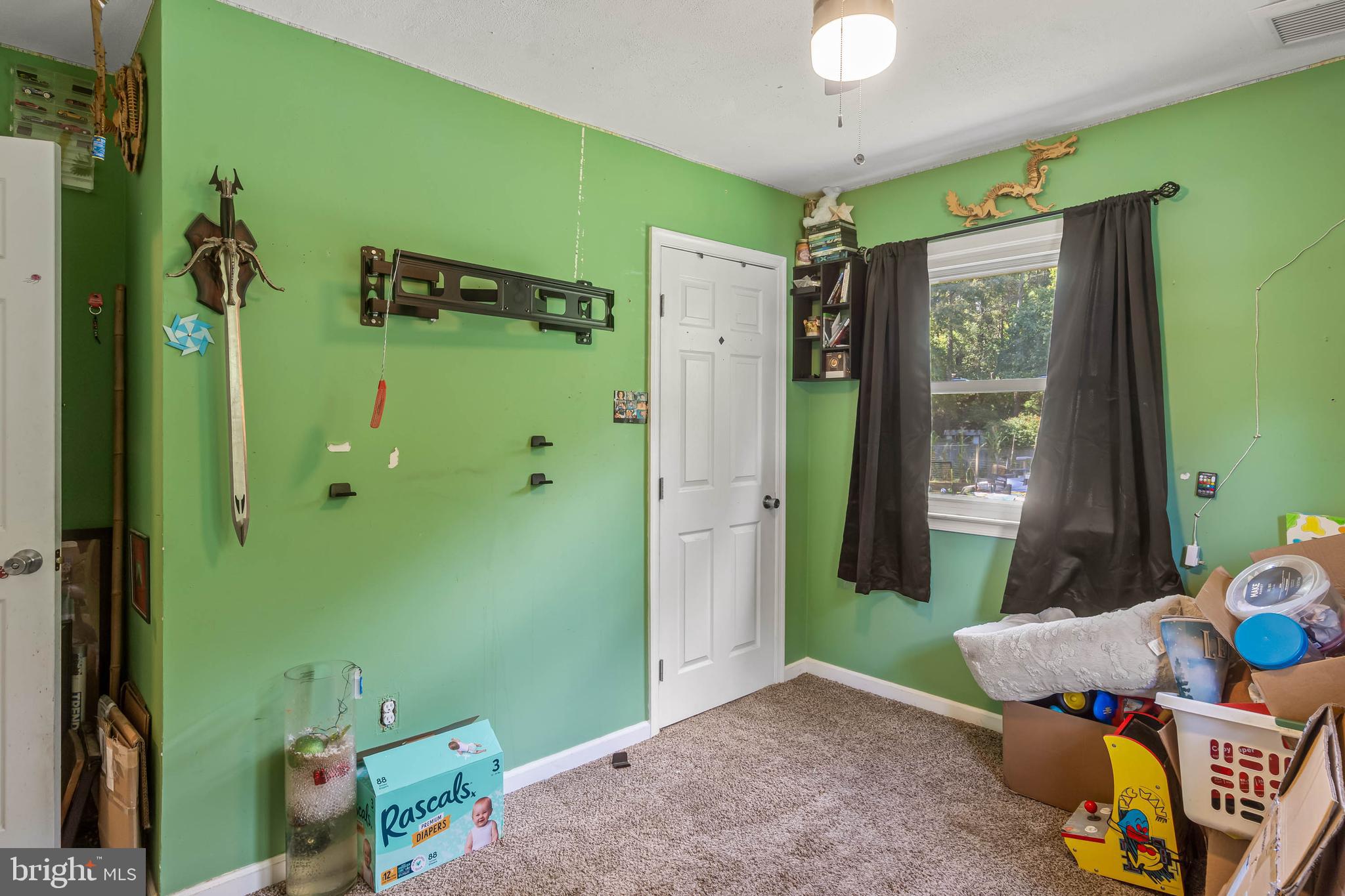 32197 Johnson Road Salisbury, MD 21804 - Photo 13 of 23 a view of an entryway with a garden