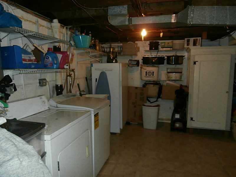 2510 Lytle Road Bethel Park, PA 15102 - Photo 15 of 18 Basement/Game Room.