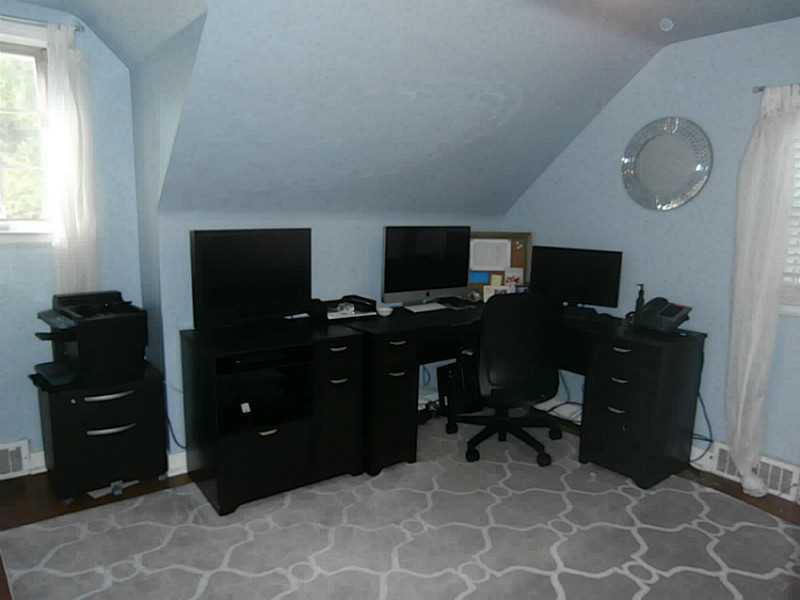 2510 Lytle Road Bethel Park, PA 15102 - Photo 9 of 18 Bedroom.