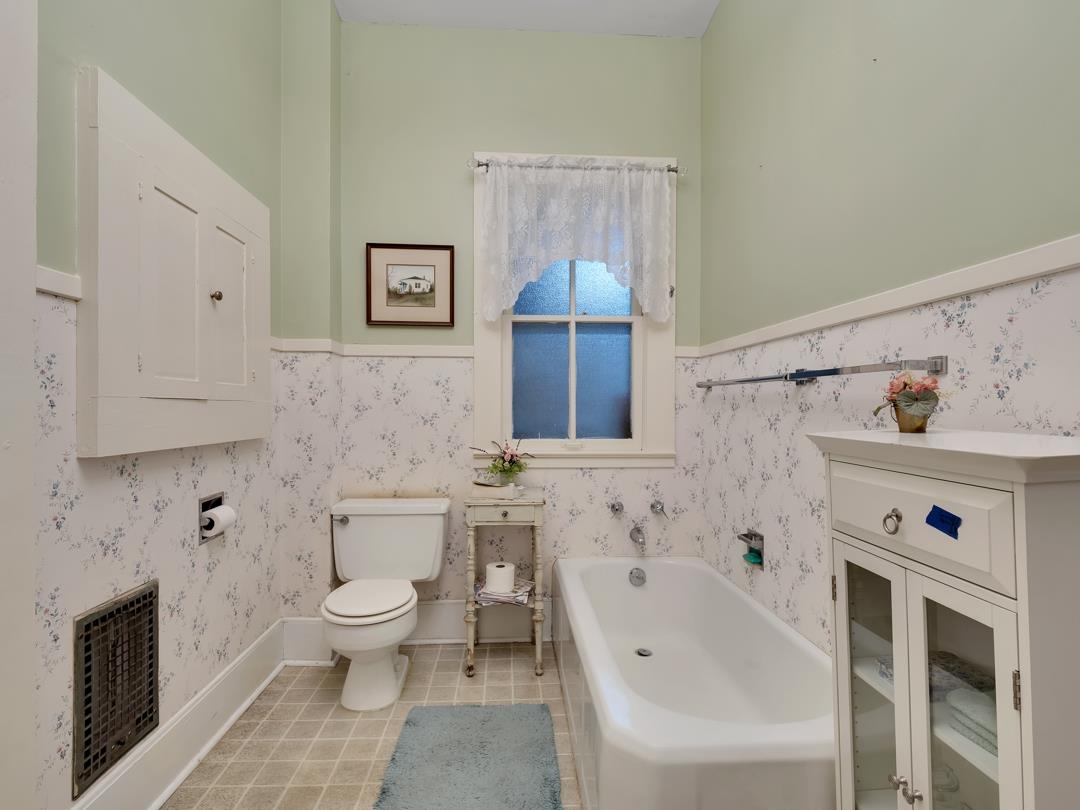315 West Main Street Perry, FL 32347 - Photo 8 of 36 Gallery Image 8