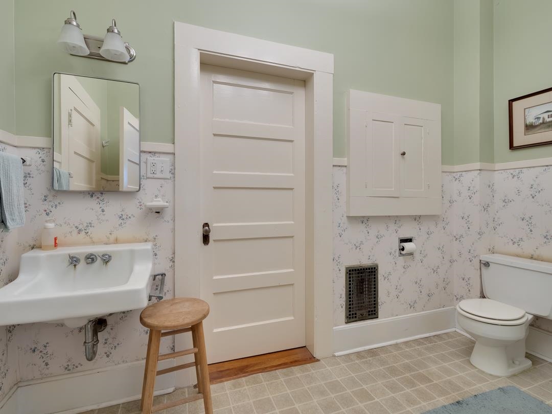 315 West Main Street Perry, FL 32347 - Photo 9 of 36 Gallery Image 9