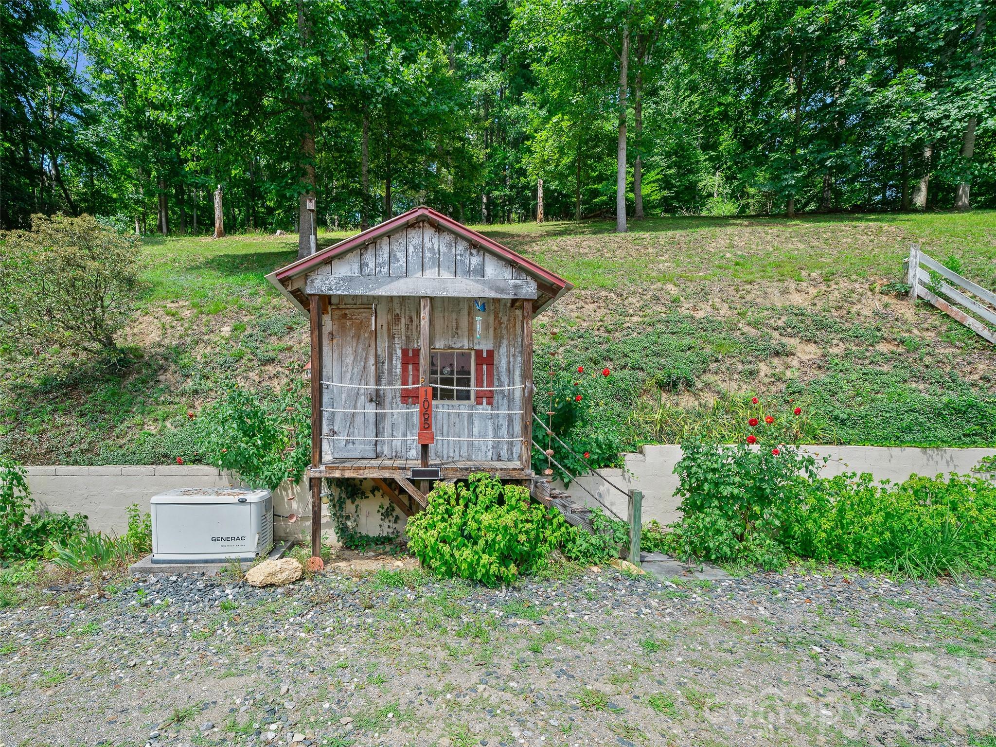 1065 Upper Pig Pen Road Green Mountain, NC 28740 - Photo 30 of 39