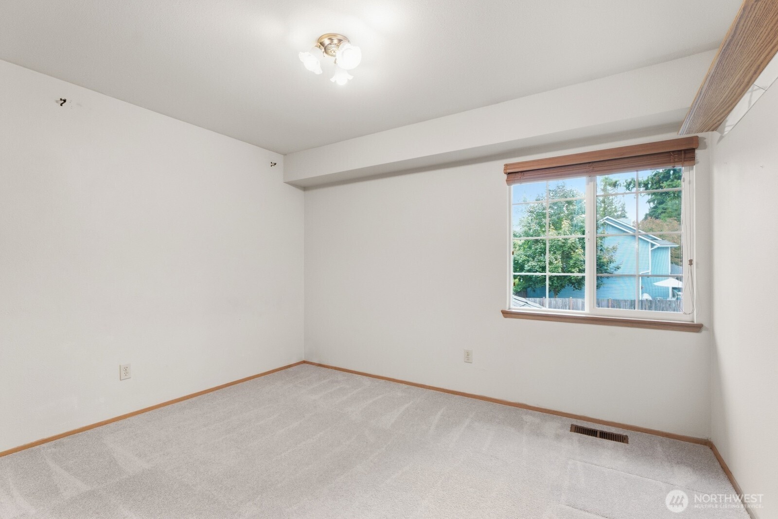 2608 184th Place Southeast Bothell, WA 98012 - Photo 14 of 34 Gallery Image 14