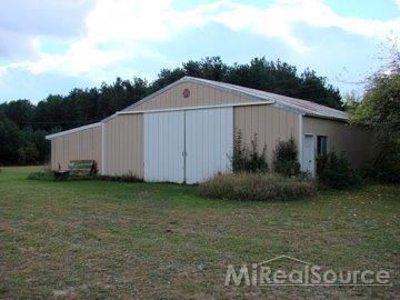 4412 Russell Road Palms, MI 48465 - Photo 3 of 6