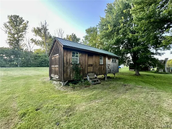 $164,900 | 2810 6th, Northville, NY 12134