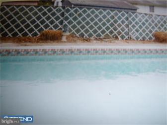 99 Rutgers Road Pennsville, NJ 08070 - Photo 11 of 11 Pool