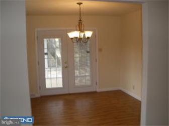 99 Rutgers Road Pennsville, NJ 08070 - Photo 3 of 11 Dining Room