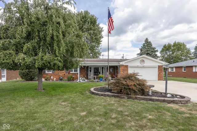 $228,900 | 814 Rustic Road, Anderson, IN 46013