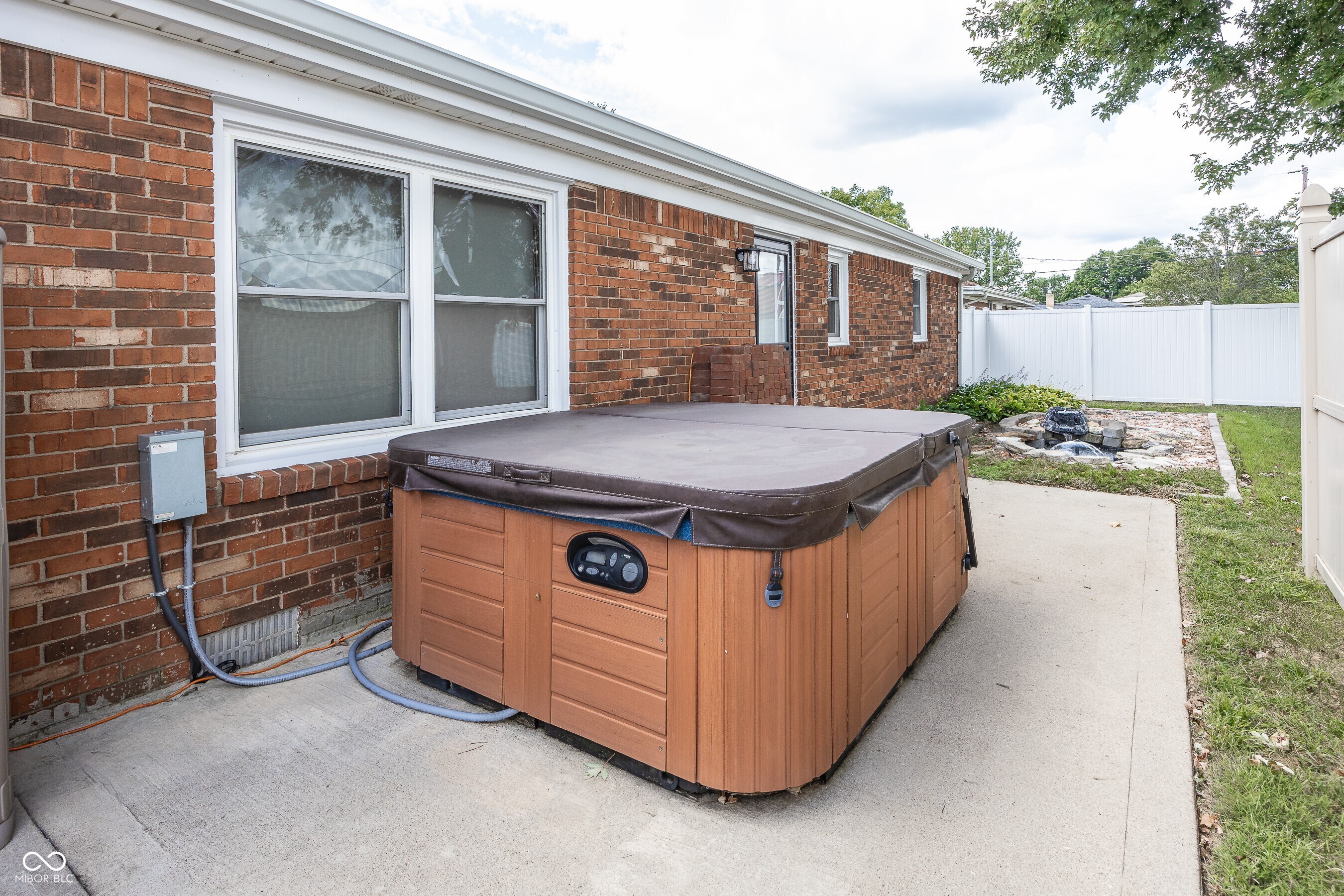 814 Rustic Road Anderson, IN 46013 - Photo 17 of 23