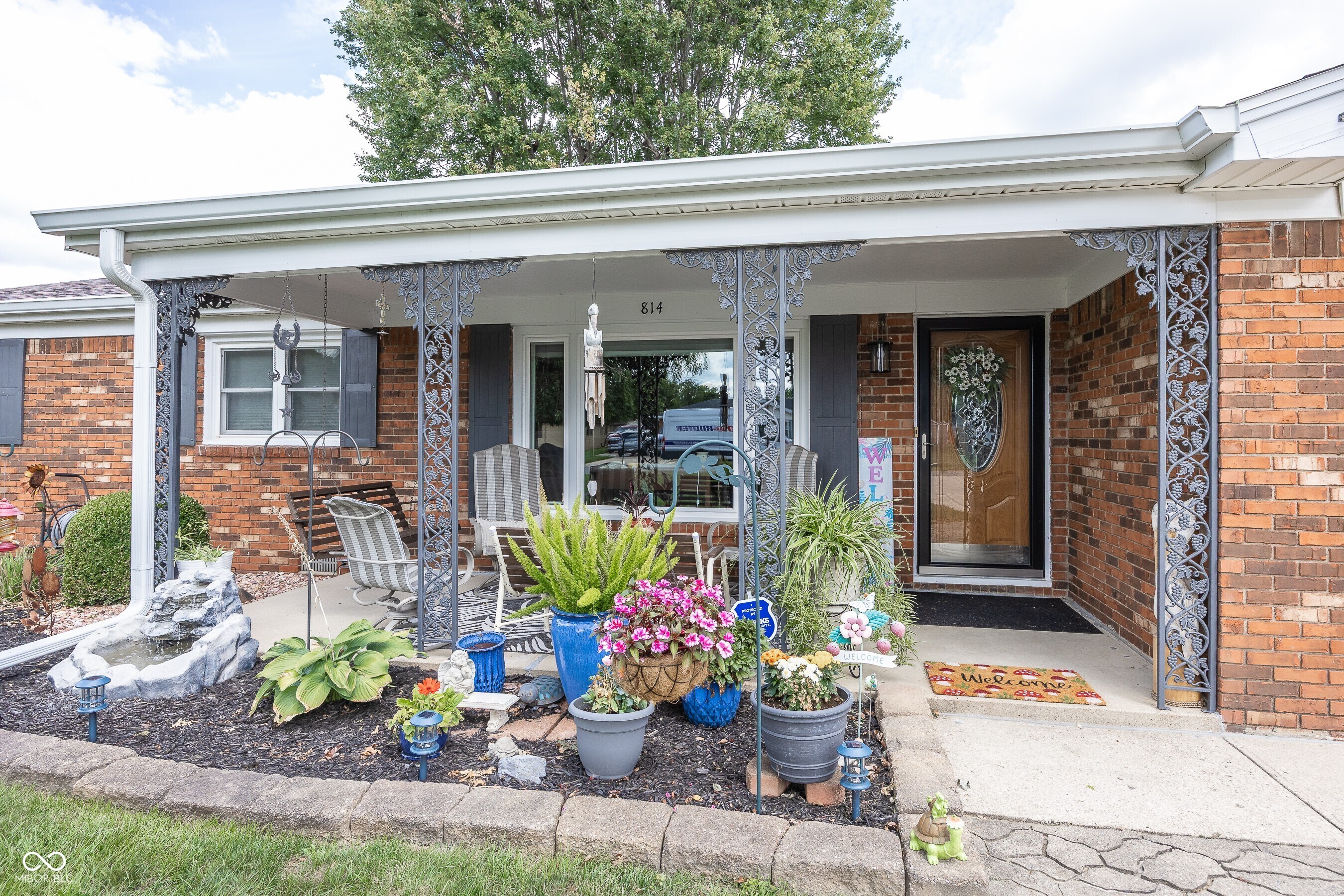 814 Rustic Road Anderson, IN 46013 - Photo 2 of 23