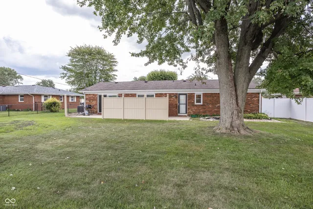 $228,900 | 814 Rustic Road, Anderson, IN 46013