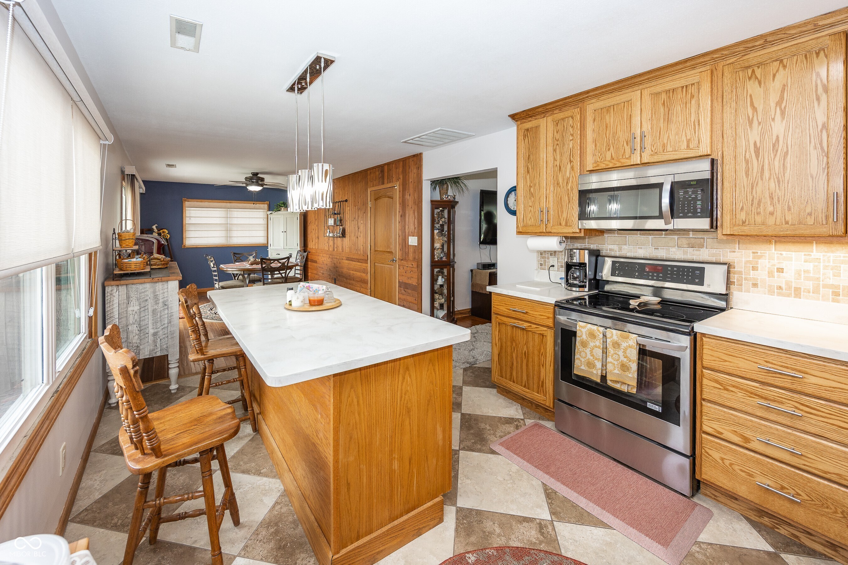 814 Rustic Road Anderson, IN 46013 - Photo 7 of 23